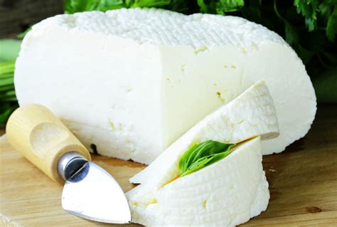 Адыгейский сыр в домашних условиях из коровьего молока