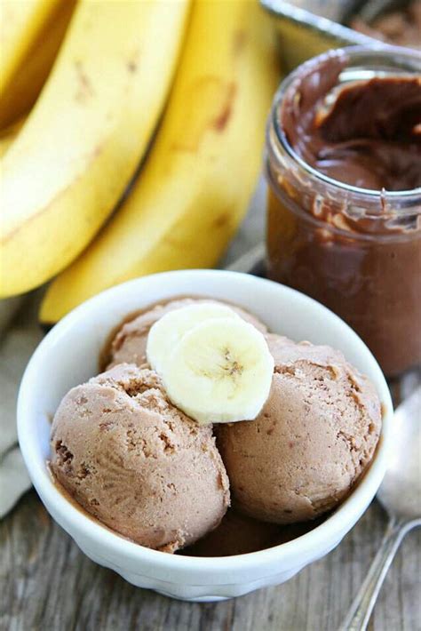 Мороженое из банана и какао