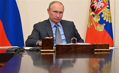 Путин объявил выходные с 30 октября по 7