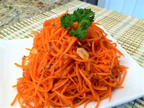 Салат морковь с чесноком