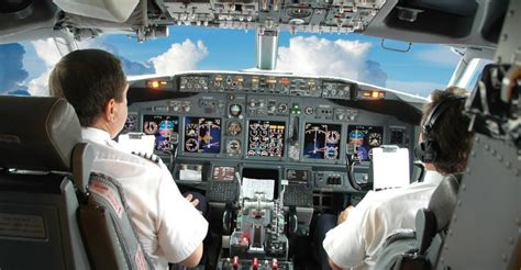 Слушать переговоры диспетчеров с пилотами онлайн