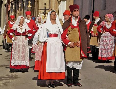 Традиционный народный праздник в испании
