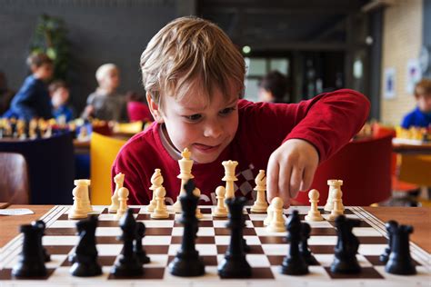 Шахматы для детей обучение